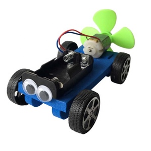 DIY組み立ておもちゃ空気力学車材料科学モデルパズルツール子供のための車両教育おもちゃ科学技術 - Product Image 1