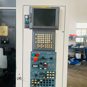 Mini fresadoras CNC VMC650 de 5 ejes de alta precisión, sistema de Control automático GSK y FANUC de condición nueva y usada para acero - Product Image 4