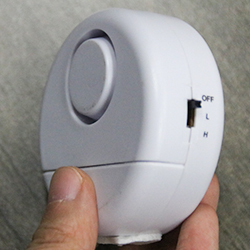 Sensor de vibración de alarma de seguridad para el hogar de 120dB de fábrica Original, no requiere instalación, alarma de ventana de puerta redonda delgada portátil - Product Image 6