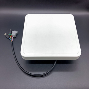 Lector principal integrado para exteriores TCP/IP con interfaces Wiegand RS232 UHF de larga distancia de 10 metros para sistema de estacionamiento inteligente WG26/34 - Product Image 4
