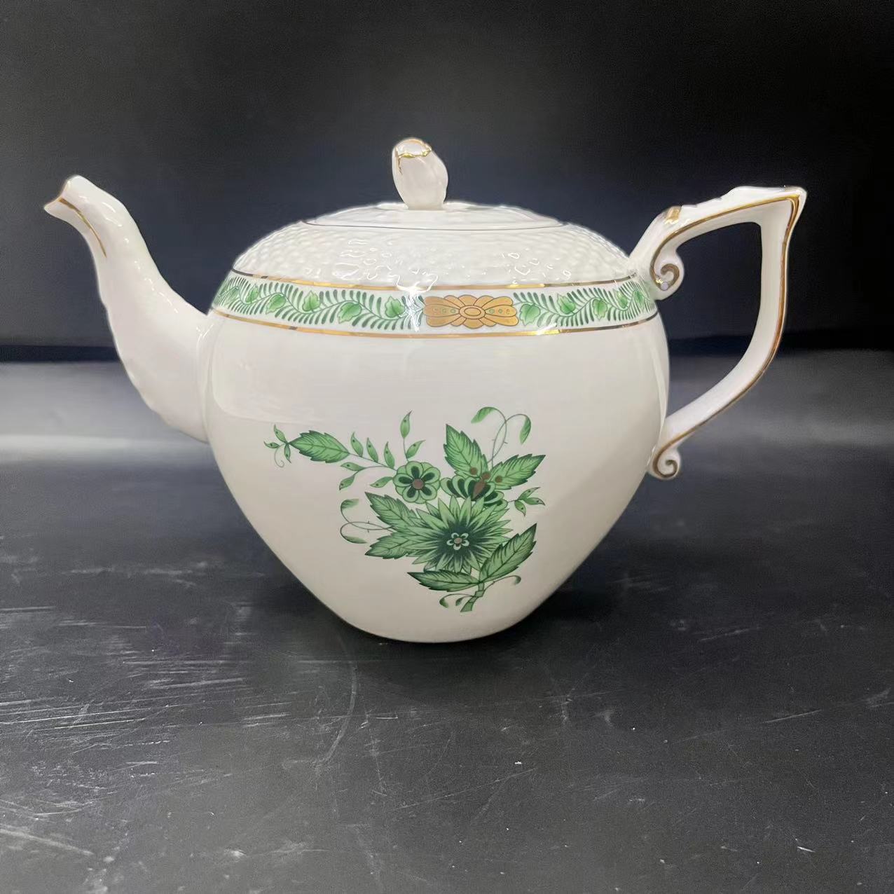 Green tea pot