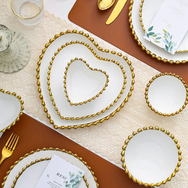 Керамическая тарелка в форме сердца с золотыми бусинами, белый жемчуг, стейк, паста, обеденные тарелки, миски для супа, посуда