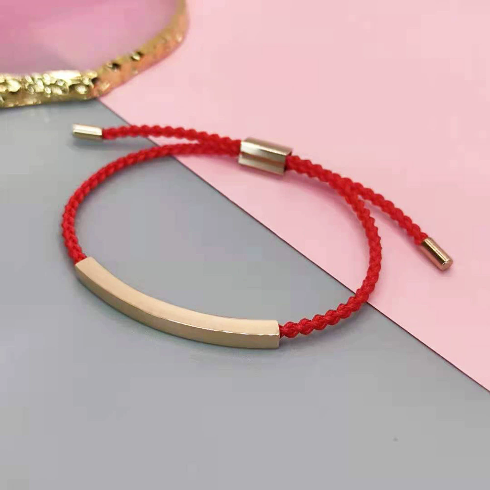 จานโค้งสีโรสโกลด์ + เชือกสีแดง