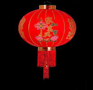 Đèn lồng vải trang trí Tết Nguyên đán truyền thống màu đỏ, chất liệu vải phủ nhung chống thấm nước, dùng treo ngoài trời hoặc treo tường - Product Image 5