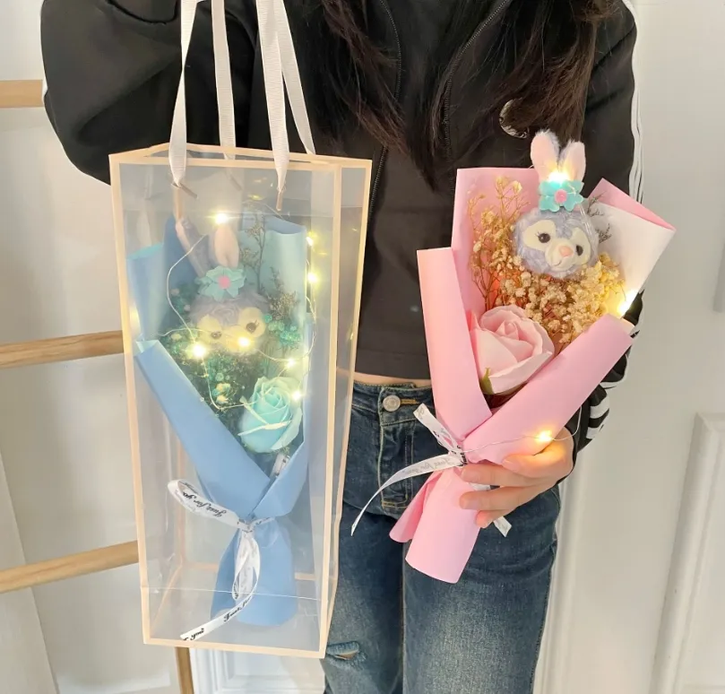 Flores artificiales eternas Ramos de hilo ligero Madre Día de San Valentín lindo cumpleaños regalos al por mayor muñeca de peluche de dibujos animados