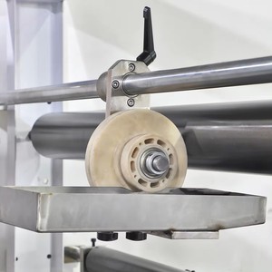 Máquina automática de fabricación y pegado de bolsas de papel de cuerda trenzada de alta velocidad - Product Image 4