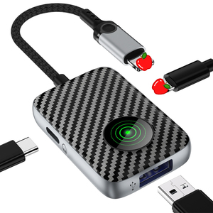 带c型耳机插孔的USB 3.0或c型OTG适配器照明，同时支持iPhone 7 8X11 12 Pro Max的快速充电 - Product Image 1