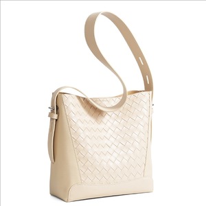 Luxury Textured 2025 Handcrafted Cowhide Tote <strong>Bag</strong> Women's Large Capacity <strong>Extremely</strong> Simple Woven Shoulder <strong>Bag</strong>