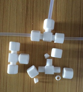パイプバルブ継手圧縮バルクヘッドユニオンストレートヘッダーコネクタPTFEコネクタ - Product Image 3