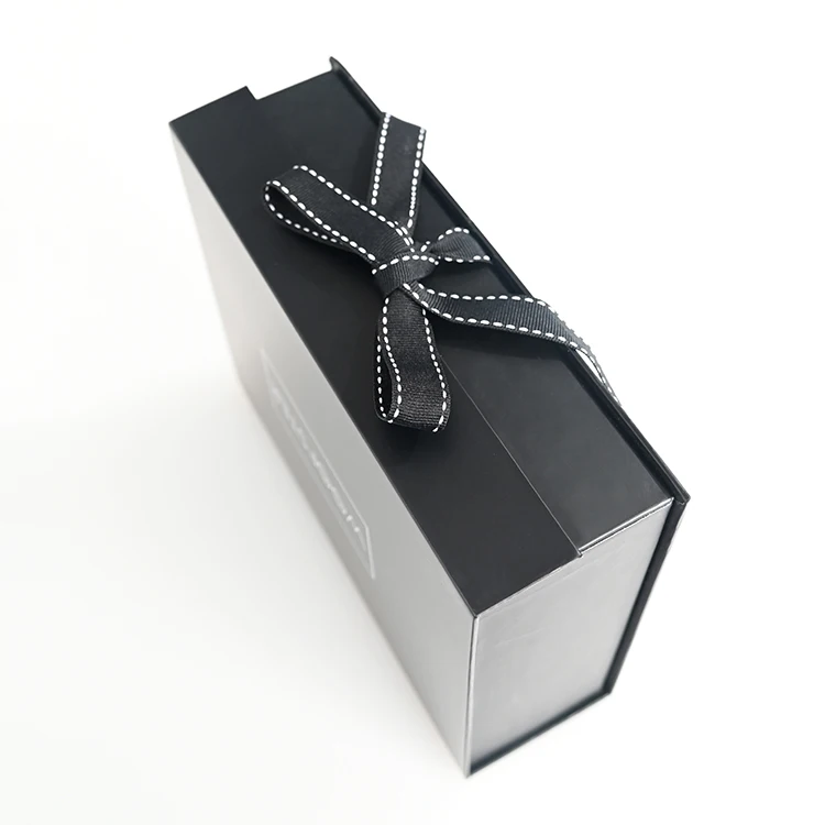 packaging paper gift box with ribbon heart box