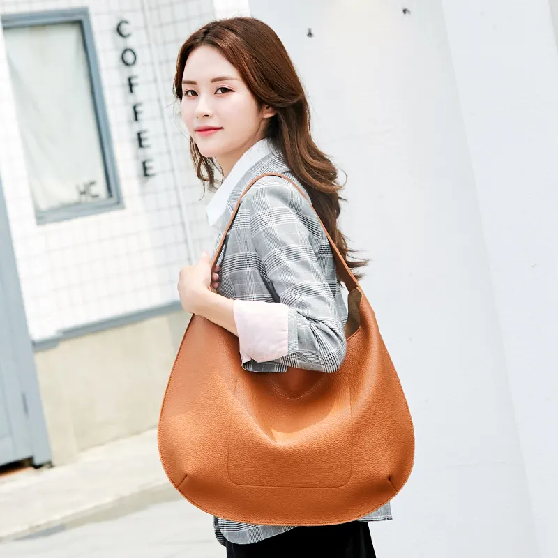 กระเป๋าสะพายไหล่แบบพกพาของผู้หญิง,กระเป๋าพระจันทร์เสี้ยวแฟชั่นยุโรปเกาหลีเรียบง่ายใหม่ปี2022