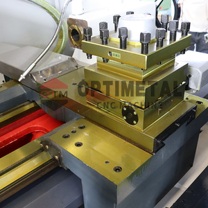 Torno CNC CK6150 de alta precisión Torno de banda de rodadura dura horizontal Torno CNC multifuncional con diferencia Swing Over Bed - Product Image 3