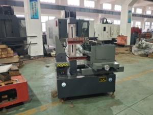 DK7735 Electric <strong>Erosion</strong> 5-Axis Cutting <strong>Machine</strong> Automatic Wire EDM <strong>Machine</strong> for Metal