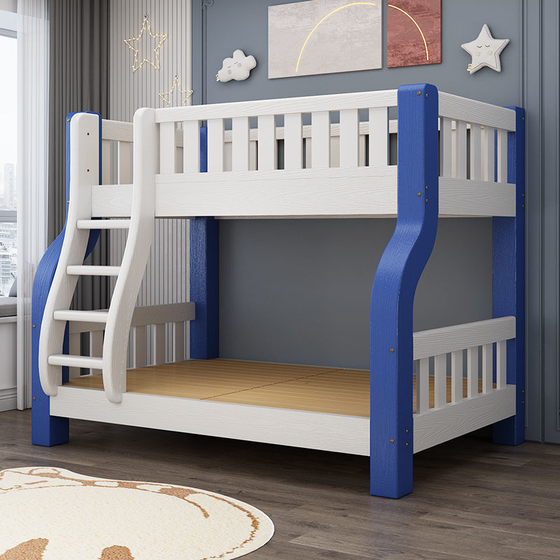 Blue and white design* (single bed)