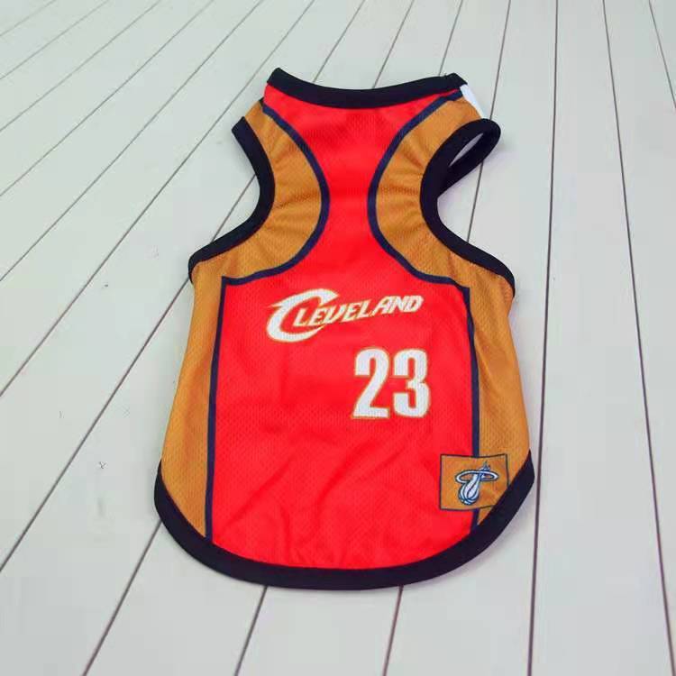 Red brown no 23 cavaliers vest