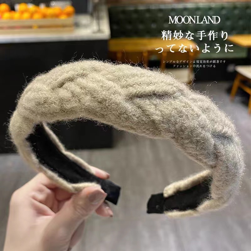 7 Wool Twist Hairband Milk Tea Color