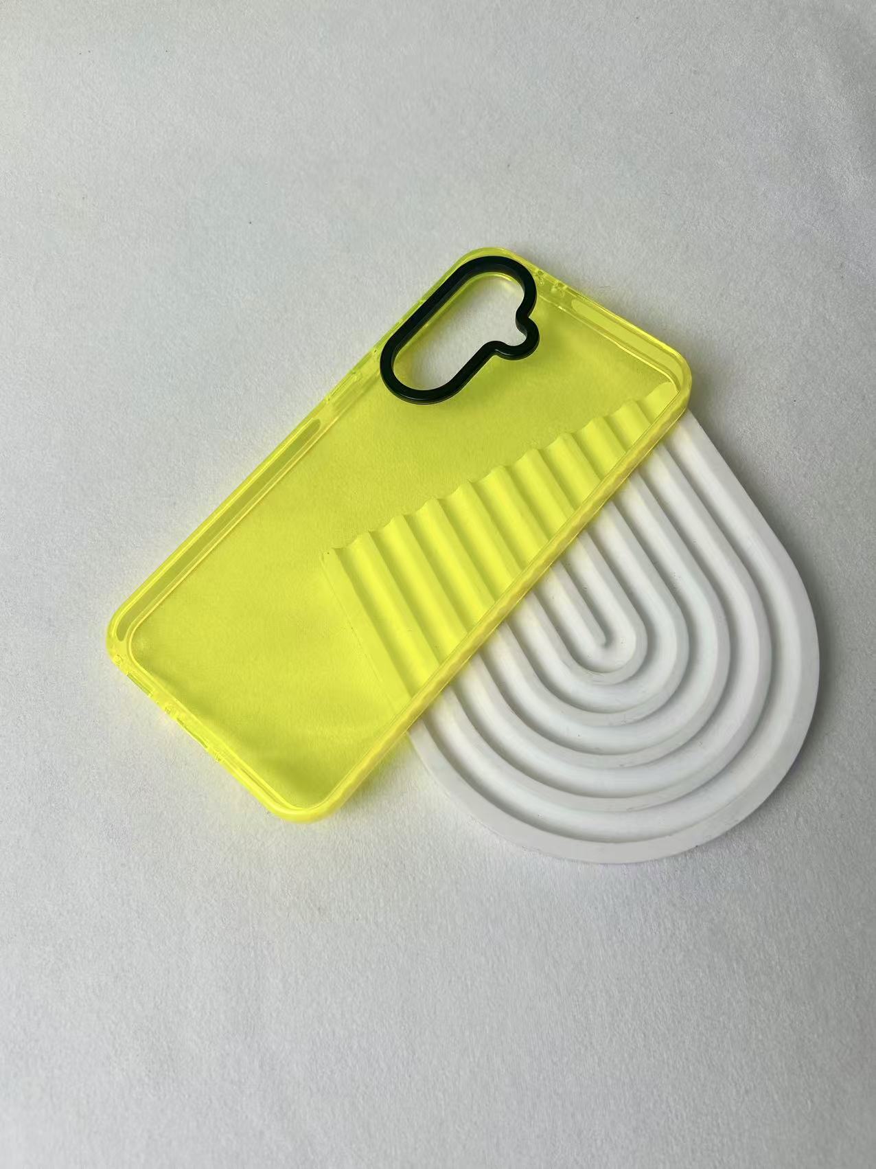 Amarillo fluorescente