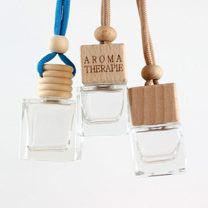In Stock Square 5ml <strong>8ml</strong> 10ml Hollow-Carved Glass Car Decorative Hanging Diffuser <strong>Bottles</strong> Empty Perfume Square Car <strong>Cap</strong> Design - Product Image 4
