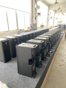 Sistema de sonido profesional para conciertos al aire libre LA-1 Altavoz de matriz de línea pasiva de madera con potencia de salida de 120W para actuaciones en vivo - Product Image 5