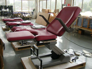 BT-GC003 Goedkope Ziekenhuis Medische Elektrische Gyno Examen Tafel Gynaecologie Eamination Tafel Stoel - Product Image 4