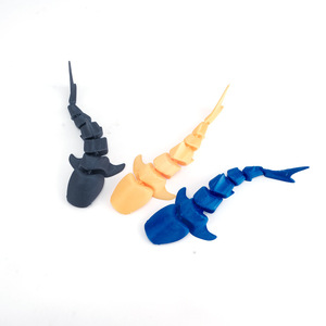铰接式鲨鱼模型柔性接头3D打印塑料海洋动物坐立不安玩具，带可移动接头，用于家居装饰