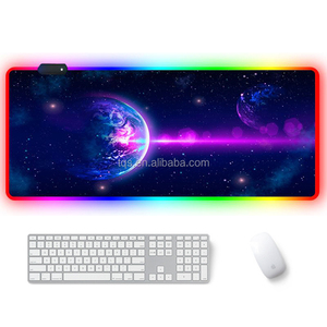 OEM özel Logo ofis Mat 4MM pürüzsüz su geçirmez yüzey LED kauçuk RGB Mouse Pad - Product Image 3