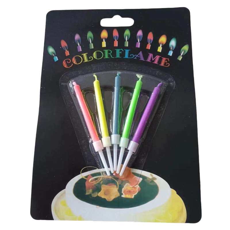 Cinq bougies à flammes colorées (pack de cartes noires)