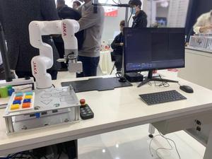 Descuentos exclusivos JAKA C5 Cobot Robot con Robotiq personalizado y OnRobot RG6 y SCHUNK Sucker para cargar apilamiento Picking - Product Image 6