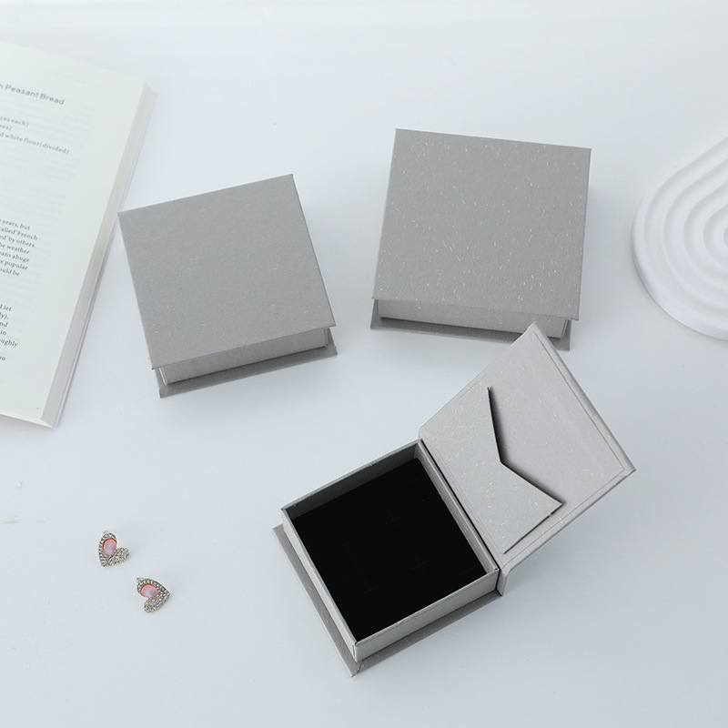 Gris + poche pour cartes
