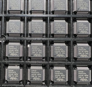 ICチップSTM8S205K6T3CTR