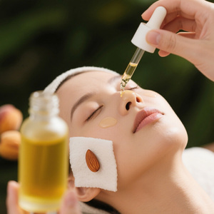 Deep Nourishing Moisturizing Skin Softening Base <strong>Oil</strong> Enriched with Vitamins for Dry and Sensitive Skin Fresh Sweet Almond <strong>Oil</strong> - Product Image 2