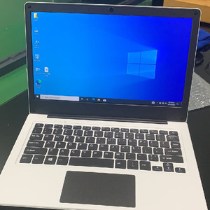 Venta al por mayor 11,6 Netbook PC con 10,1 pulgadas IPS Panel 6GB + 64GB Windows 10 Quad Core Intel procesador inalámbrico características nuevo usado