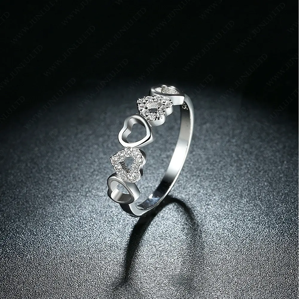 Anillo de plata con forma de corazón para chica