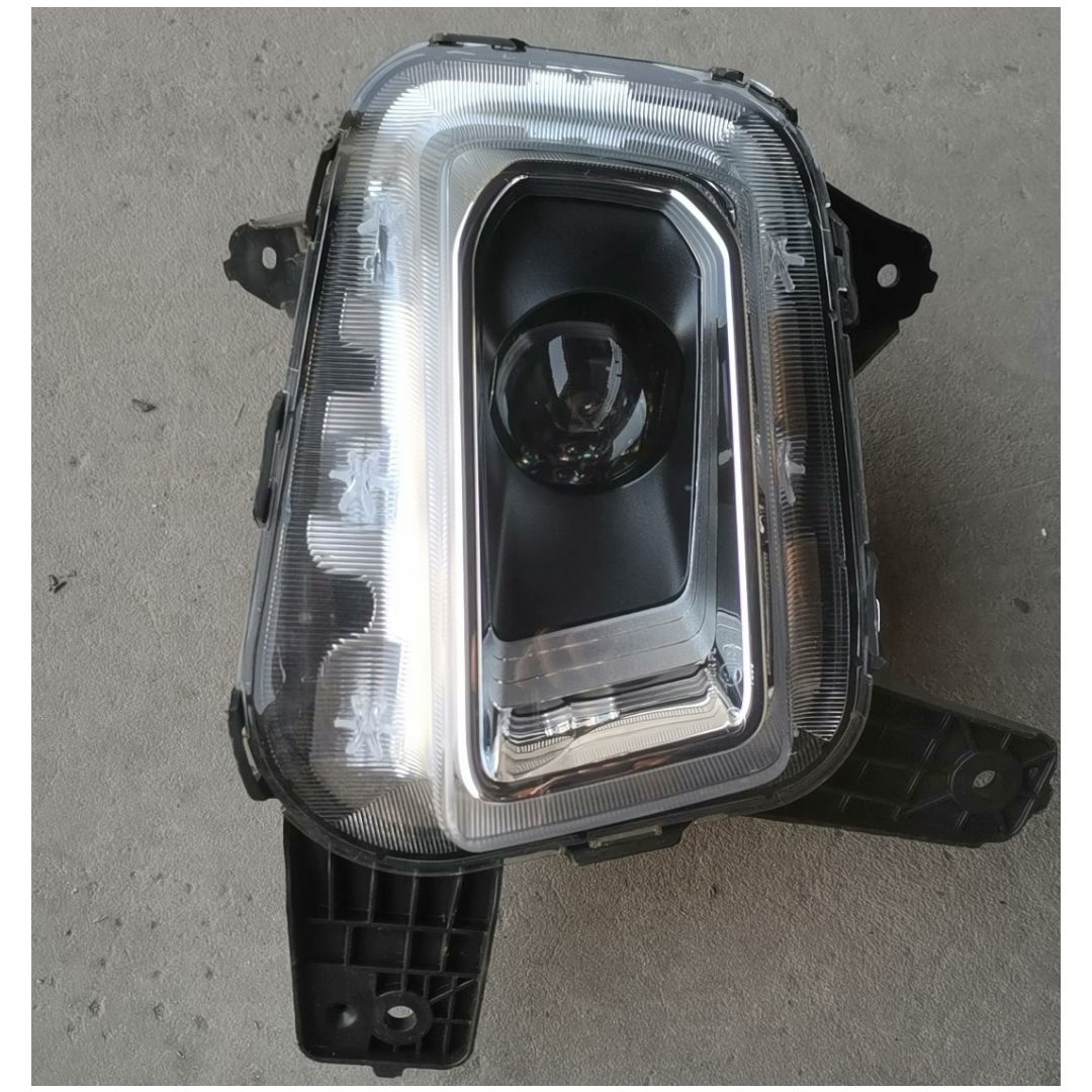 สีขาวอบอุ่น