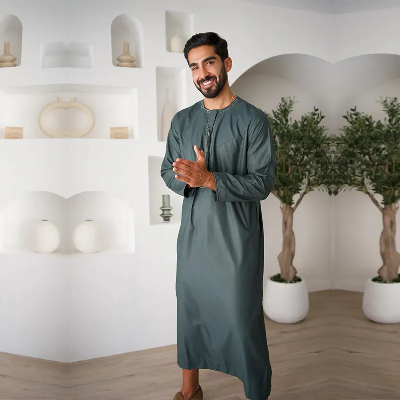 Roupas thobes islâmicas masculinas personalizadas tradicionais atacado premium bordado mangas compridas