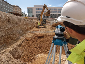 Auto <strong>Level</strong> Bosch GOL32D <strong>Dumpy</strong> <strong>Level</strong> 32X Auto <strong>Level</strong> Surveying Equipment - Product Image 3