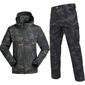 Hooded Soft <span class=keywords><strong>Shell</strong></span> Jacket Set Wind dicht Wasserdicht Warm Outdoor Shark Skin Herren mantel und Hose für Herren