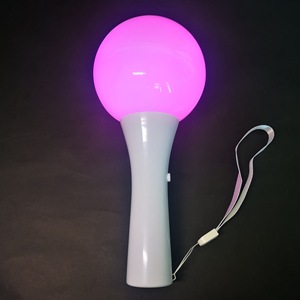 Palo Led multifunción, control remoto y función de botón de interruptor Light Up Ball Stick - Product Image 2