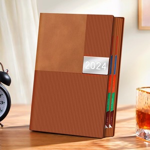 Juego de cuaderno diario de cuero PU a rayas A5, planificador anual sin fecha, cuaderno de tapa dura personalizado y cuaderno de papelería para lácteos - Product Image 5