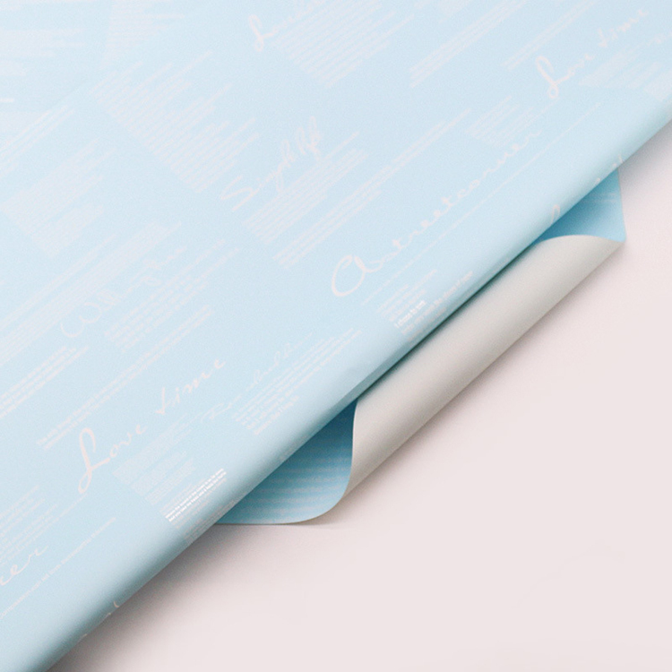 3. bleu clair + blanc