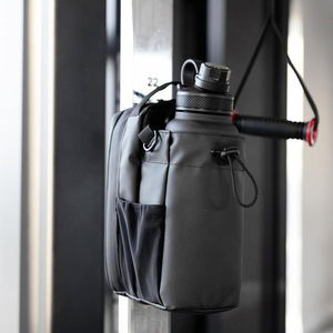 Crossbody çanta mıknatıs spor salonu omuzdan askili çanta ayrılabilir sapanlar manyetik yalıtımlı çanta ile su şişesi soğutucu tutucu