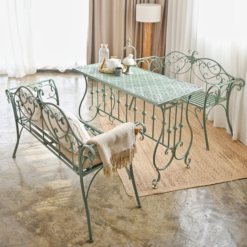 Combinazione tavolo e sedia verde