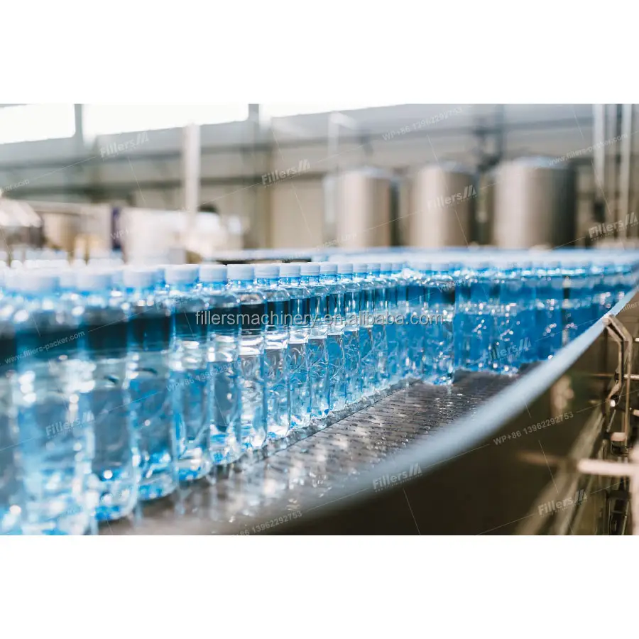 ماكينة تعبئة زجاجات المياه المعدنية البلاستيكية سعة 500 مل ومصانع تعبئة زجاجات المياه المعدنية