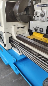 Secondhand <strong>Dalian</strong> Ordinary 1.5m Manual Lathe 6280C Traditional Lathe Cutting Metal Saddle Lathe 1500mm 105mm Price - Product Image 4