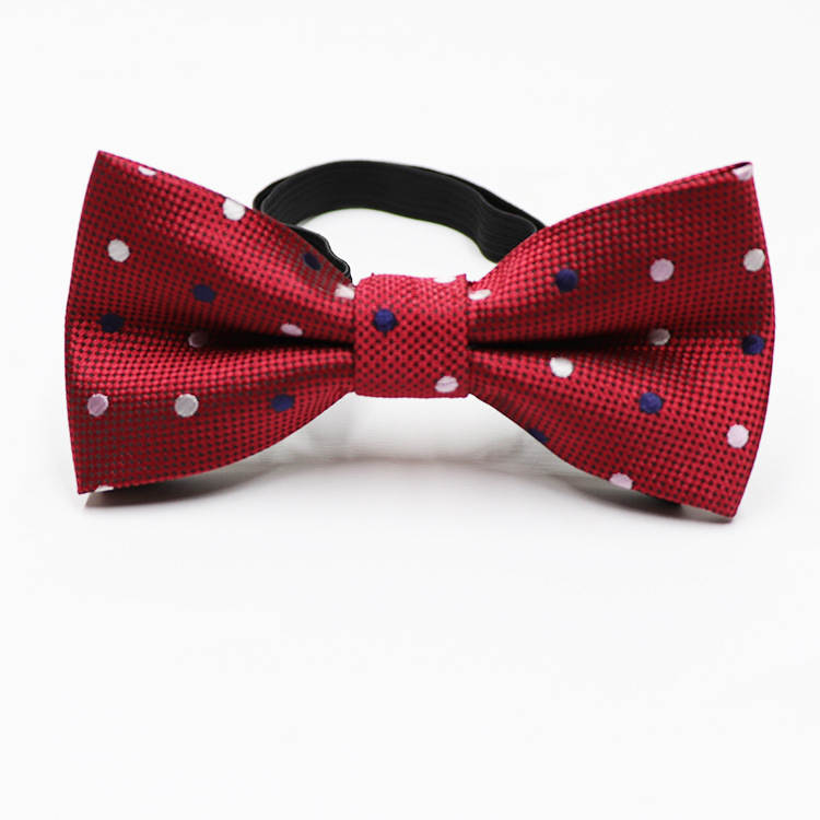 Bordeaux, blu navy e pois bianchi.