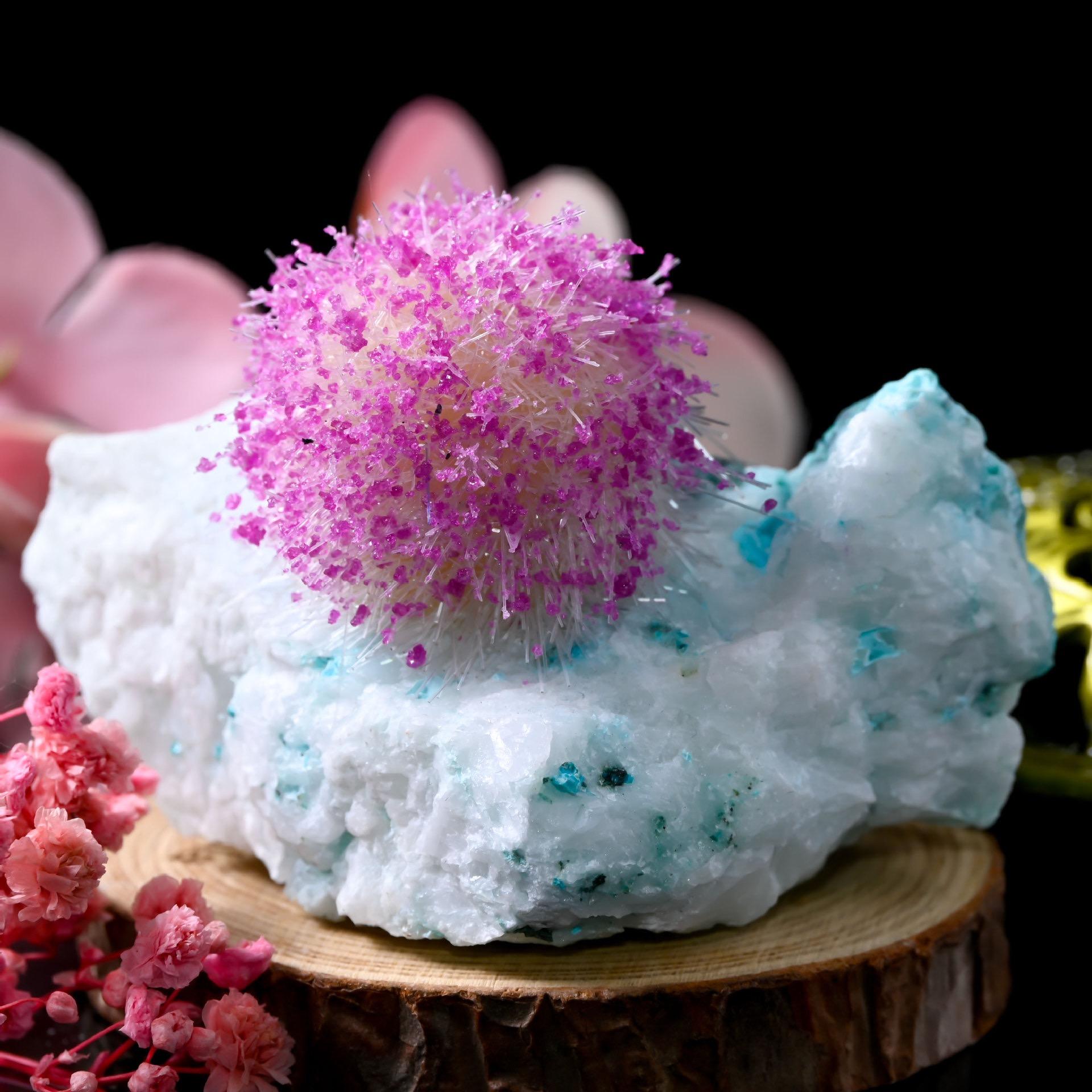 ทรงกลมคริสตัลไพน์ฟีนิกซ์สีชมพู