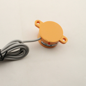 JCW-48QA verschiebung sensor Induktiver Näherung sensor M48 * 32 1-18MM DC10-36V PNP NPN IP67 2/3-Draht - Product Image 4
