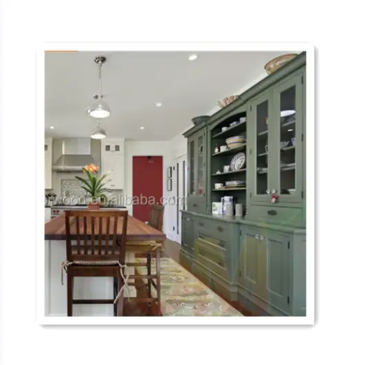 فرينش كونتري باللون الأخضر والكريمة تصميم للمطبخ مصنوع حسب الطلب