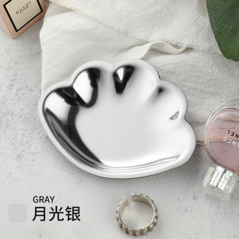 Gray shell