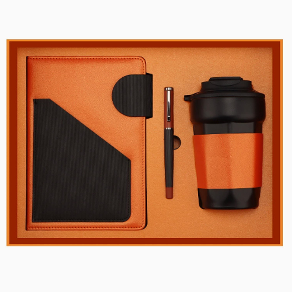 Carnet orange + stylo + tasse à café